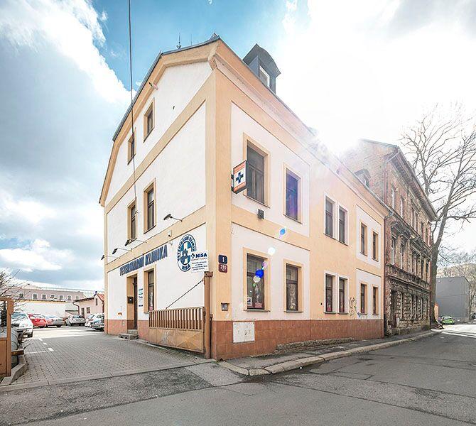 O Klinice 764